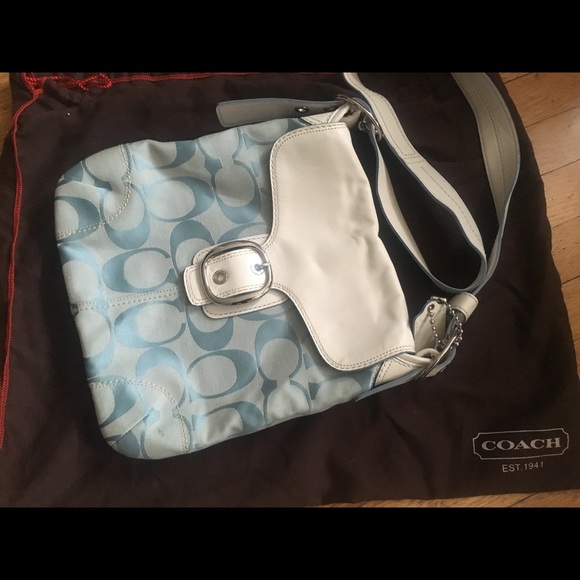 Signature blue and white leather Coach Soho bleaker flap duffel - Picture 1 of 5